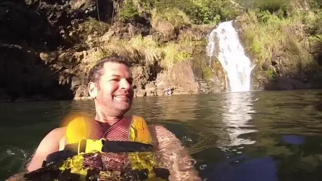 Вы умеете плавать на водопаде Ваймеа?