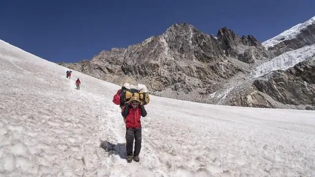 Сколько индийцев поднялось на Эверест?