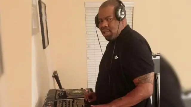 Какое настоящее имя Биз Марки?