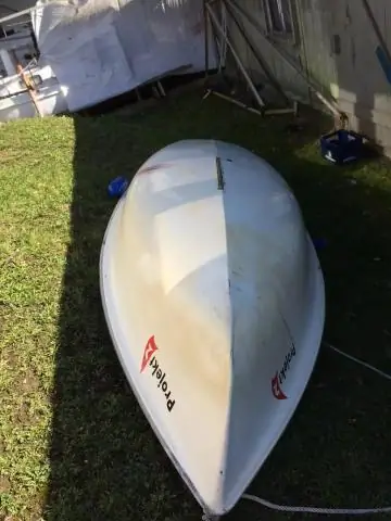 Как чистить корпус лодки?