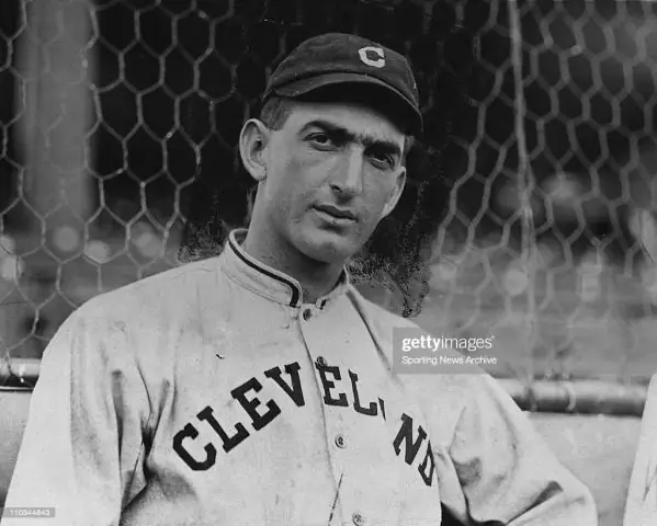 Сколько хитов у Тая Кобба?