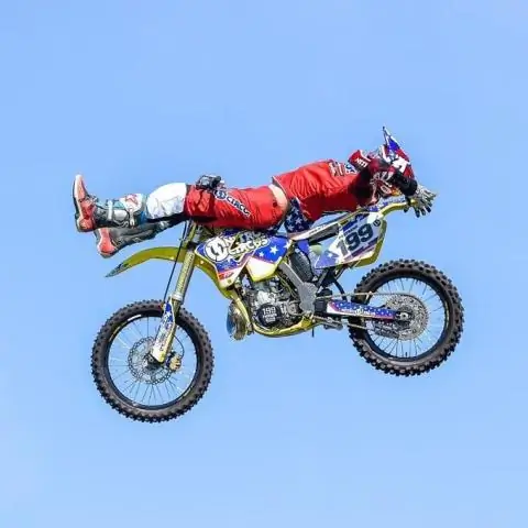 На каком мотоцикле прыгнул Трэвис?