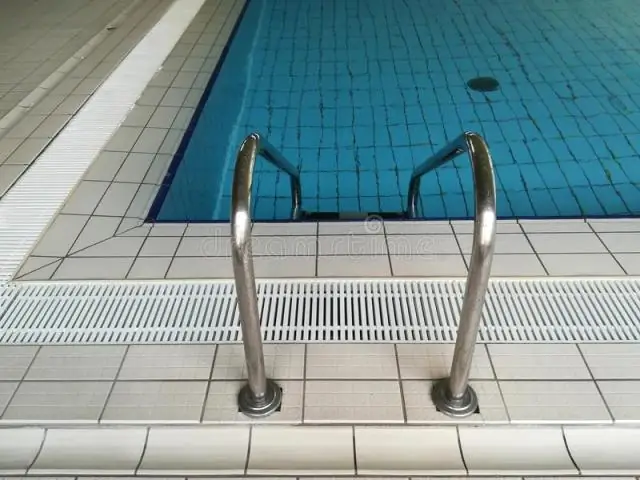 Какая лестница для надземного бассейна самая лучшая?