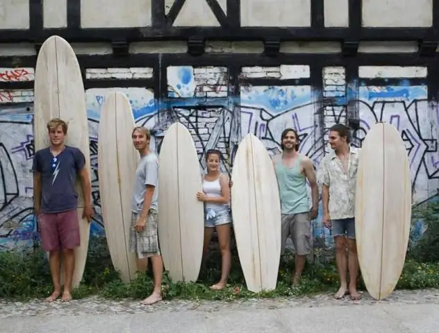 Как вы храните доску для серфинга?