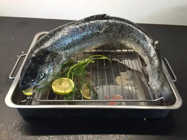 Почему в лососе есть черви?