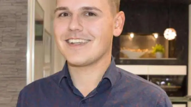 Как мама Эрика описывает его?