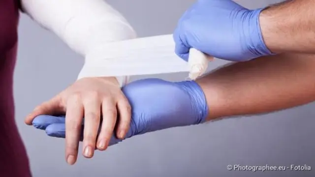 Как поставить костяшку пальцев на бейсбольную биту?