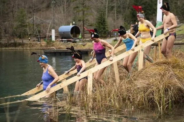 Достаточно ли 75 градусов тепла, чтобы плавать?