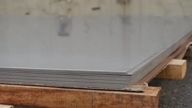 Можно ли использовать в качестве грунта нержавеющую сталь?