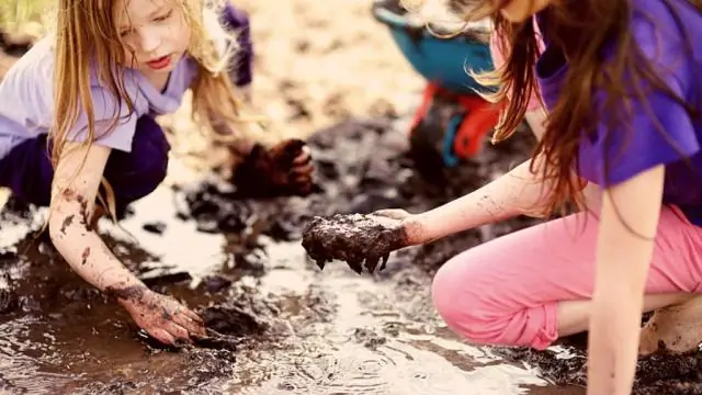 Кто играет решительно?