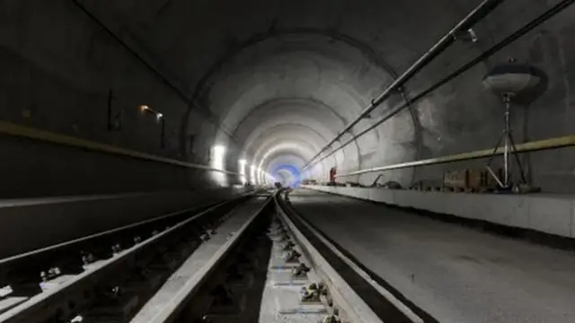 Каковы четыре основные опасности замкнутого пространства?