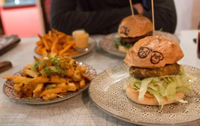 У Моэса есть тако?