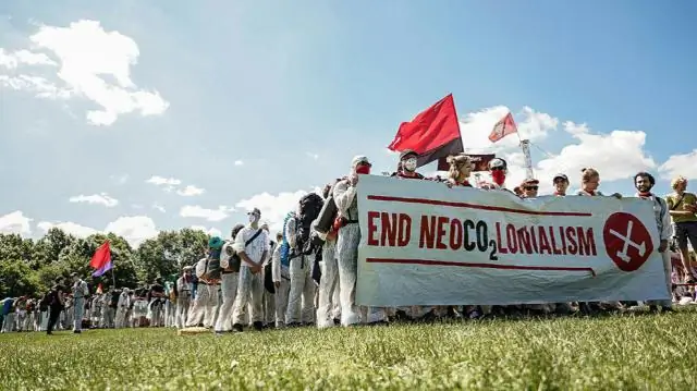 В Аризоне нарушение границы считается уголовным преступлением?