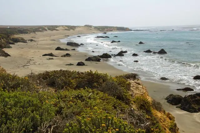 Как далеко Писмо-Бич до Морро-Бэй?