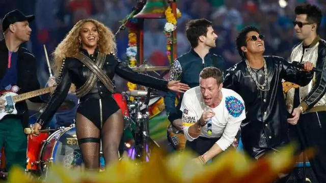 Кто участвует в шоу в перерыве между таймами Суперкубка?