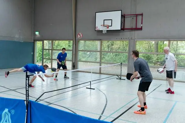 Что такое удар справа в пиклболе?