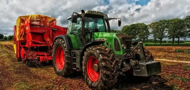Для чего используются ландшафтные грабли Tractor?