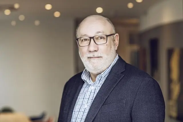 Какой рейтинг у мистера Вудкока?