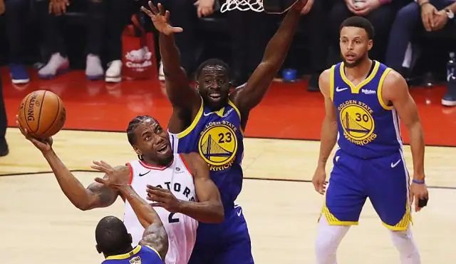 Где был Дрейк в игре Raptors?